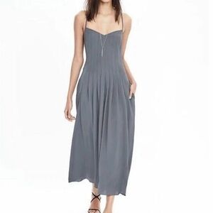 Banana Republic Grey Pleated Spaghetti-Strap Midi Dress 16T